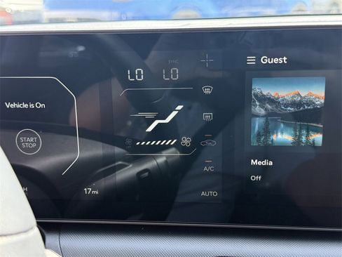 New 2025 Kia K4 EX image 24