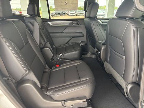 New 2026 GMC Acadia Elevation w/ Elevation Premium Package image 15