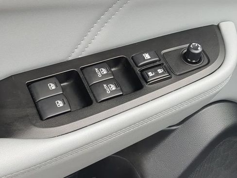 Used 2018 Subaru Outback 2.5i Limited AWD/4WD image 14