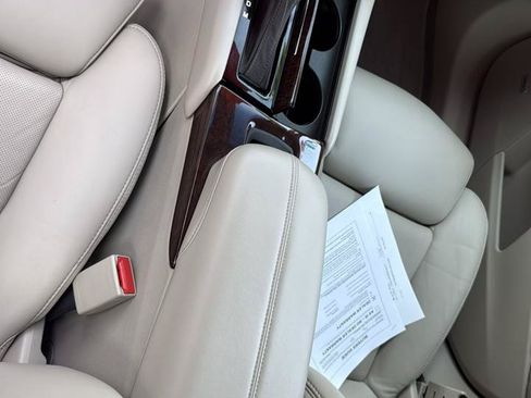 Used 2013 Cadillac XTS Premium AWD/4WD image 22