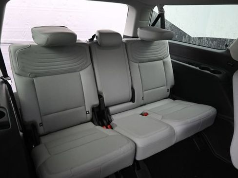 New 2026 Ford Expedition Max Platinum w/ Platinum Ultimate Package AWD/4WD image 11