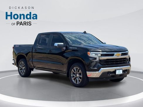 Used 2024 Chevrolet Silverado 1500 LT AWD/4WD image 3