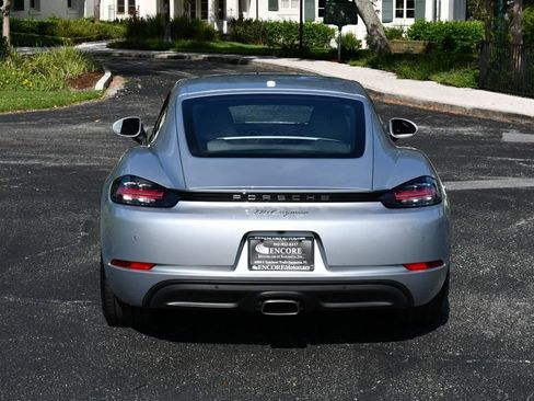 Used 2018 Porsche 718 Cayman RWD image 26
