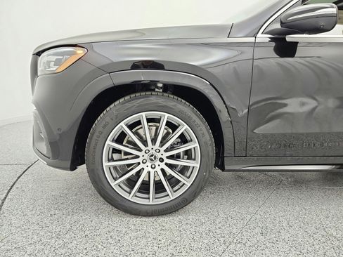 New 2026 Mercedes-Benz GLS 450 4MATIC image 13