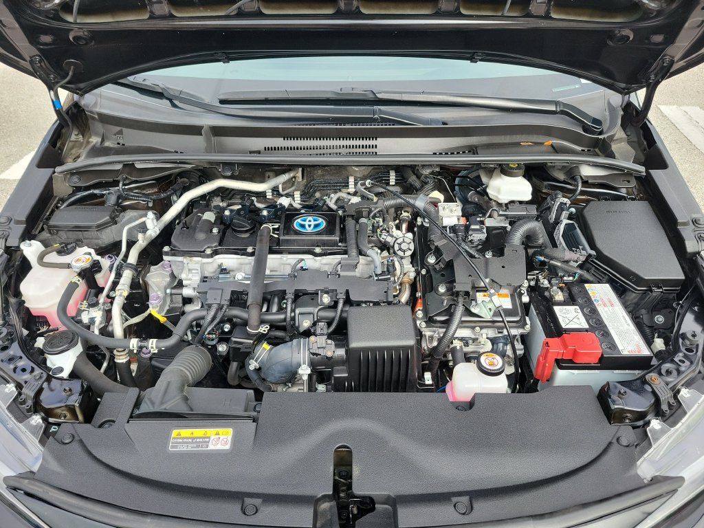 Used 2024 Toyota Corolla LE FWD image 33