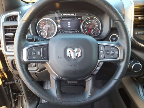 New 2026 RAM 1500 Express AWD/4WD image 19