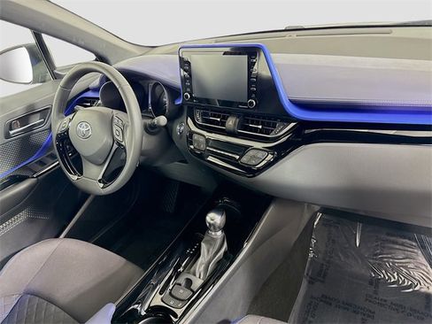 Certified 2022 Toyota C-HR XLE image 26