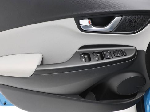 Used 2023 Hyundai Kona Limited w/ Cargo Package image 15