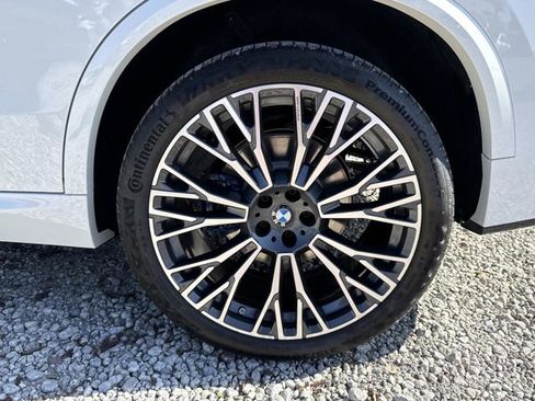 New 2026 BMW X5 sDrive40i image 10
