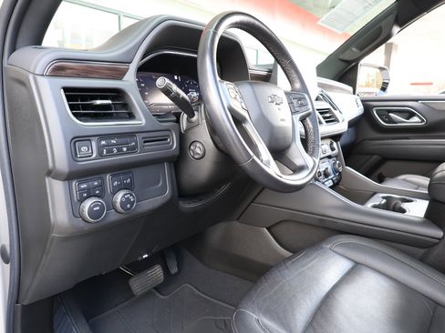 Used 2022 Chevrolet Tahoe Z71 w/ Luxury Package image 33