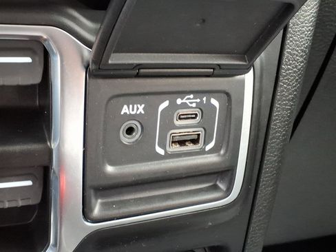 Used 2020 Jeep Wrangler Unlimited Sport image 15