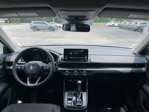 Certified 2025 Honda CR-V EX image 10