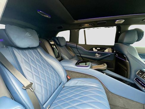 Used 2025 Mercedes-Benz Maybach GLS 600 4MATIC image 29