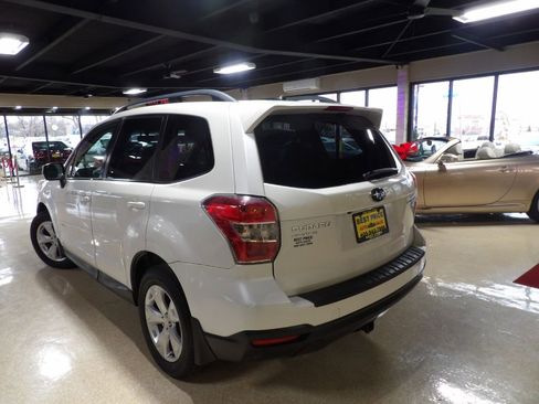 Used 2014 Subaru Forester 2.5i Touring image 2
