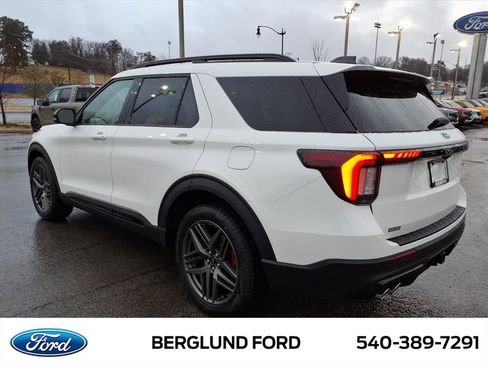 New 2026 Ford Explorer ST image 6