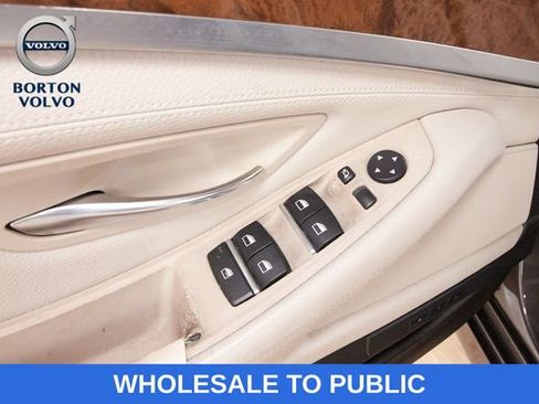 Used 2012 BMW 528i xDrive Sedan AWD/4WD image 12