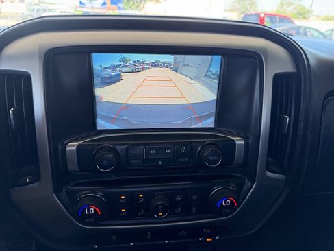 Used 2017 GMC Sierra 1500 SLE w/ SLE Value Package RWD image 9
