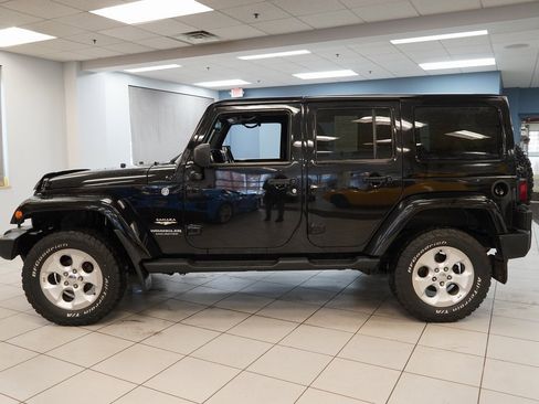 Used 2014 Jeep Wrangler Unlimited Sahara w/ Dual Top Group image 2