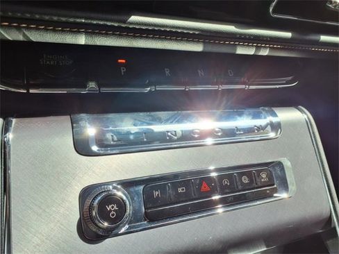 New 2025 Lincoln Aviator Premiere w/ Equipment Group 101A image 15