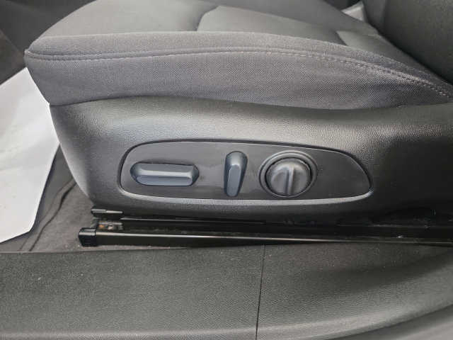 Used 2024 Chevrolet Malibu LT FWD image 13