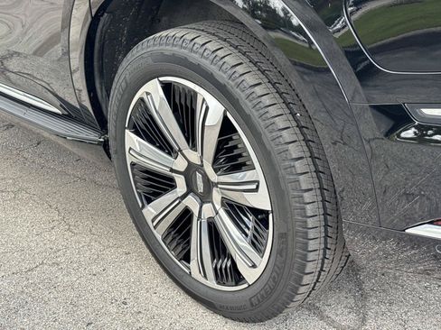 Certified 2025 Cadillac Escalade IQ Luxury 2 w/ LPO, Premium Carpet Package AWD/4WD image 12