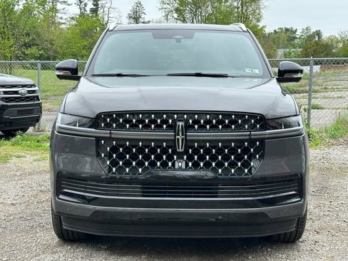 New 2025 Lincoln Navigator Black Label AWD/4WD image 31
