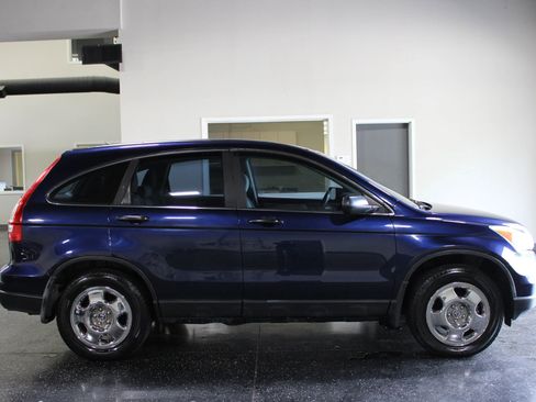 Used 2011 Honda CR-V LX image 3
