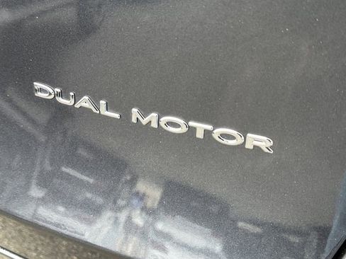 Used 2024 Tesla Model Y Long Range image 17