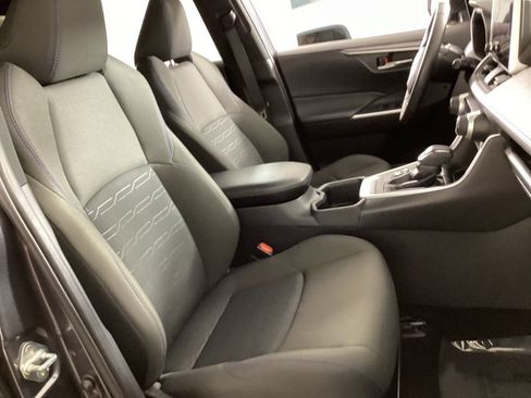 Used 2024 Toyota RAV4 SE AWD/4WD image 18