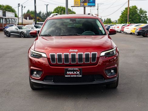 Used 2019 Jeep Cherokee Latitude w/ Popular Appearance Group FWD image 3