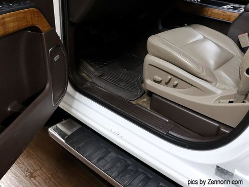 Used 2014 GMC Sierra 1500 SLT w/ Suspension Package, Off-Road image 24