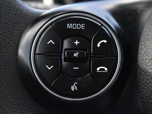 Used 2022 Kia Soul LX w/ Technology Package FWD image 19