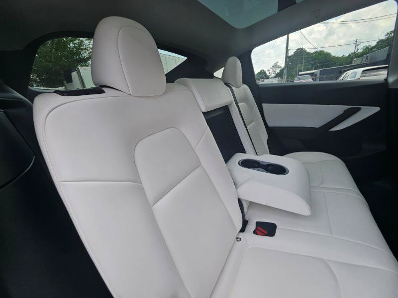 Used 2022 Tesla Model Y Long Range AWD/4WD image 64