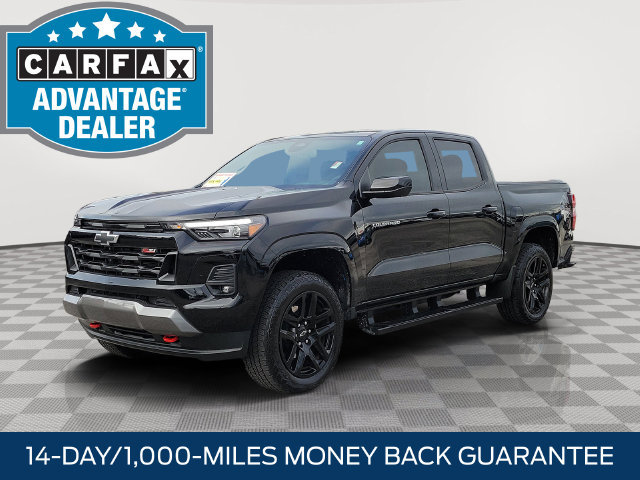 Used 2024 Chevrolet Colorado Z71 w/ Z71 Convenience Package 2 AWD/4WD image 3