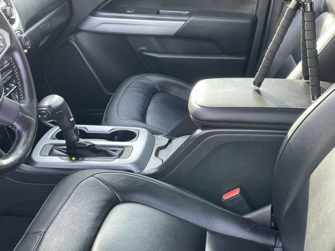 Used 2021 Chevrolet Colorado ZR2 image 36