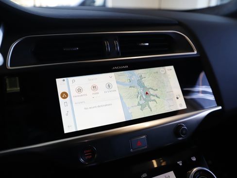 New 2024 Jaguar I-PACE R-Dynamic HSE image 25