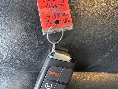 Used 2014 Dodge Durango Limited AWD/4WD image 40