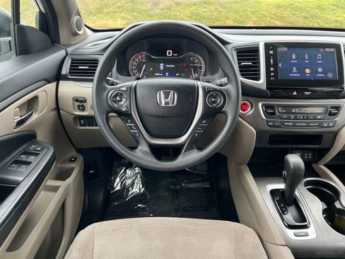 Used 2016 Honda Pilot EX image 18
