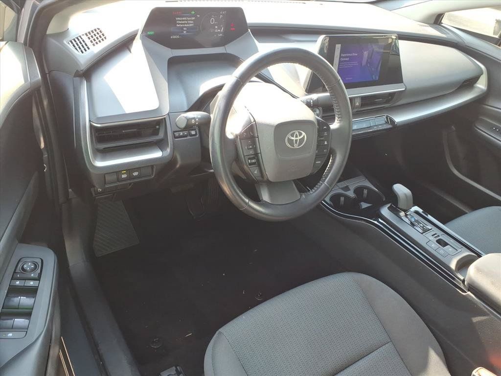 Used 2024 Toyota Prius LE FWD image 17