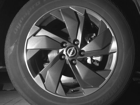 Used 2025 Nissan Rogue SV image 13