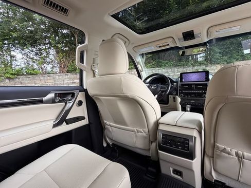 Certified 2023 Lexus GX 460 Premium AWD/4WD image 34
