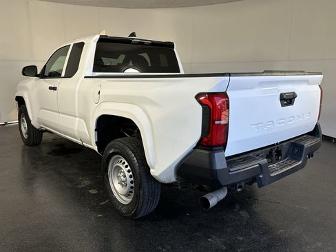 Used 2025 Toyota Tacoma SR image 8