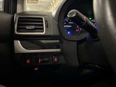 Used 2016 Subaru Crosstrek 2.0i Limited image 16