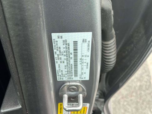 Used 2023 Ford Escape SE image 18