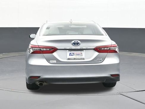 Used 2024 Toyota Camry XLE FWD image 12