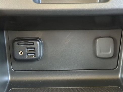 Used 2022 GMC Canyon AT4 w/ Driver Alert Package image 27