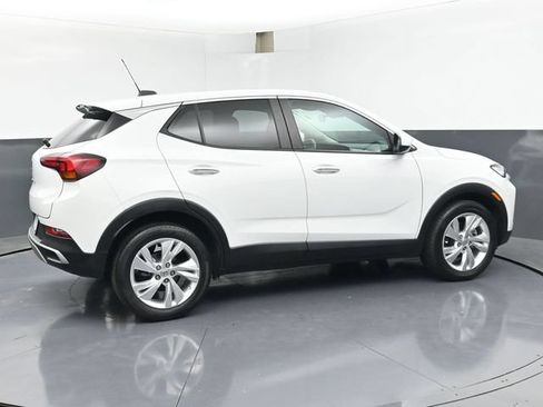 Used 2024 Buick Encore GX Preferred FWD image 3