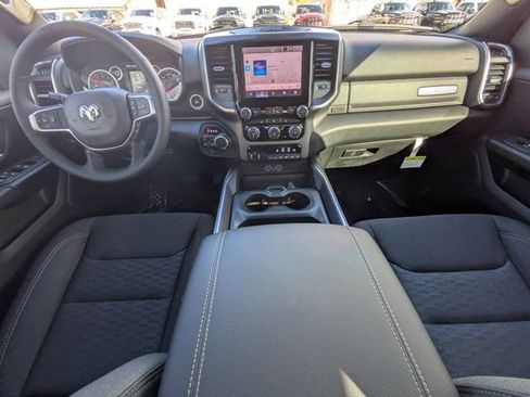 New 2026 RAM 1500 Big Horn AWD/4WD image 13