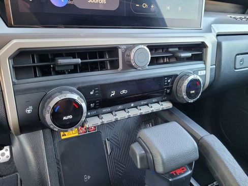 Used 2024 Toyota Tacoma TRD Sport w/ TRD Sport Premium Package image 20