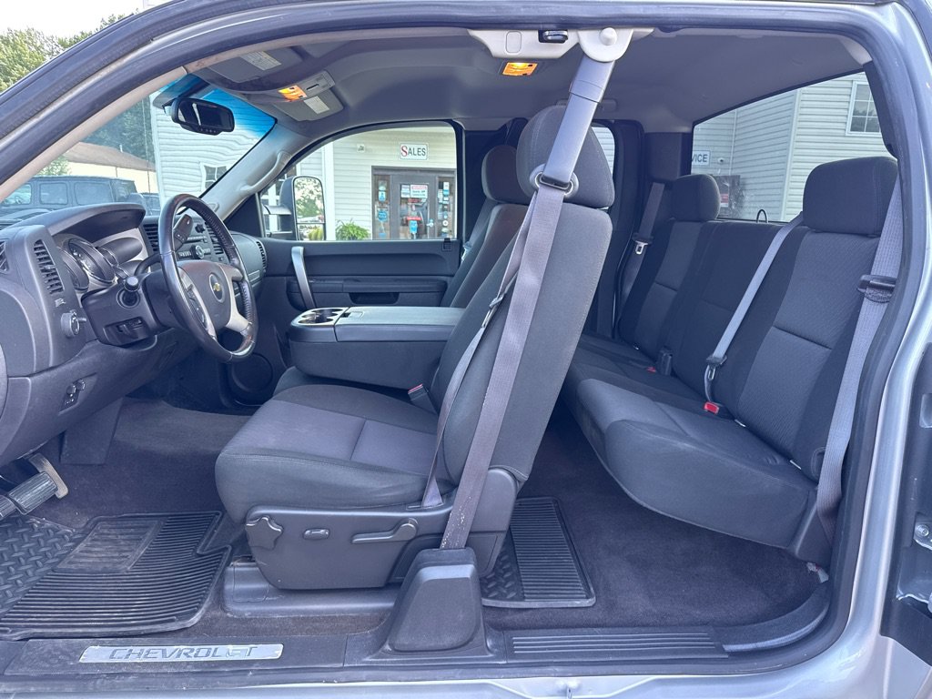 Used 2012 Chevrolet Silverado 2500 LT AWD/4WD image 12